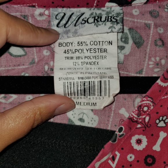 Uniform advantage dog print scrub top size medium - Picture 3 of 3